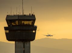 航空公司警告,飞行取消将继续,即使封锁结束 Why the U.S. doesn't have enough air traffic controllers