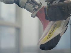 瑞士运动鞋公司On再次上调指导,并表示不会提供黑色星期五交易 How On creates its spray-on running shoes