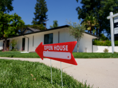 特朗普的50年按揭可能会给美国人带来更多债务负担,专家表示 特朗普的50年按揭可能会给美国人带来更多债务负担,专家表示