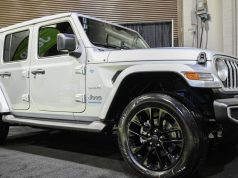 吉普告诉车主立即停止给插电混合动力SUV充电 吉普告诉车主立即停止给插电混合动力SUV充电