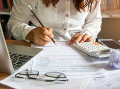 近四分之一的美国家庭生活在靠发工资支付账单的边缘,报告揭示 近四分之一的美国家庭生活在靠发工资支付账单的边缘,报告揭示