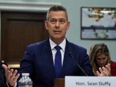 DOT暂停执行拜登时代关于航班重新编号的退款要求 Sean Duffy in Congress